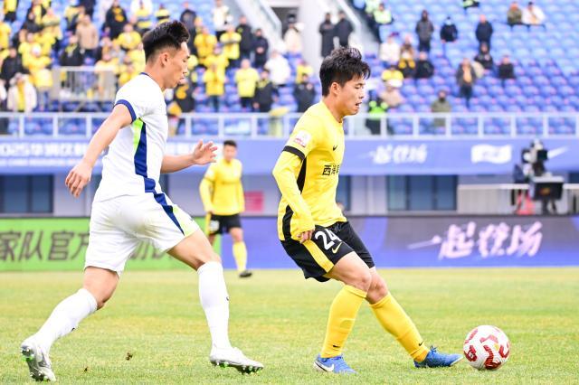 开云体育下载安装-【中超】阿齐兹破门段刘愚补射 西海岸2比0胜三镇