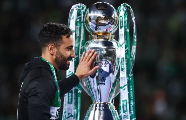 开云体育下载app官网-曲棍球门将 12岁跟C罗做队友 你不知道的阿莫林！